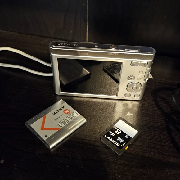 Sony Cybershot - Picture 3 of 4